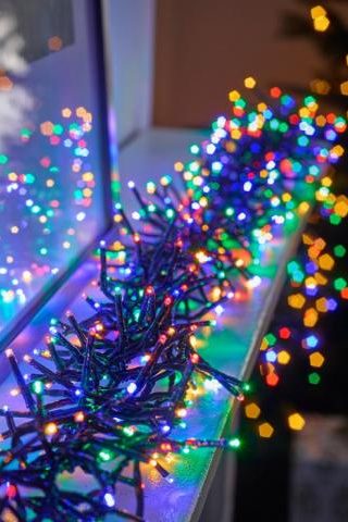 Farebná LED svetelná reťaz Twinkly cluster multicolor 6m RGB 400LED. Svetelná reťaz vhodná ktorá má veľkú farebnú škálu svietenia.