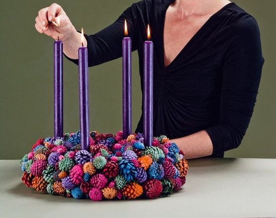 Netradičný adventný veniec na stôl